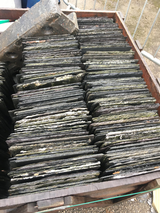 RECLAIMED WELSH ROOFING SLATES - 18" X 9" 570 AVAILABLE £1.50
