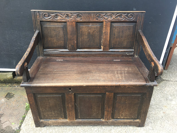 Antique Carved Oak Settle Hall Seat Monks Bench Needs Restoration