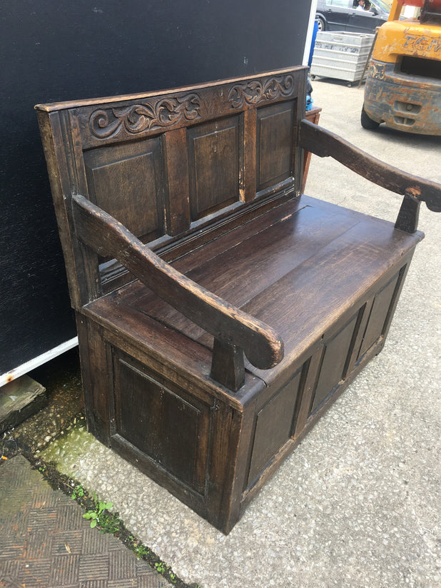 Antique Carved Oak Settle Hall Seat Monks Bench Needs Restoration